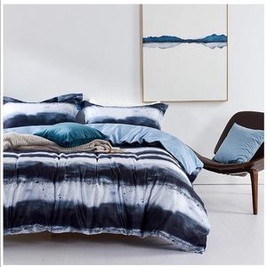 Queen Size Duvet Set - Blue Watercolor / Tie Dye